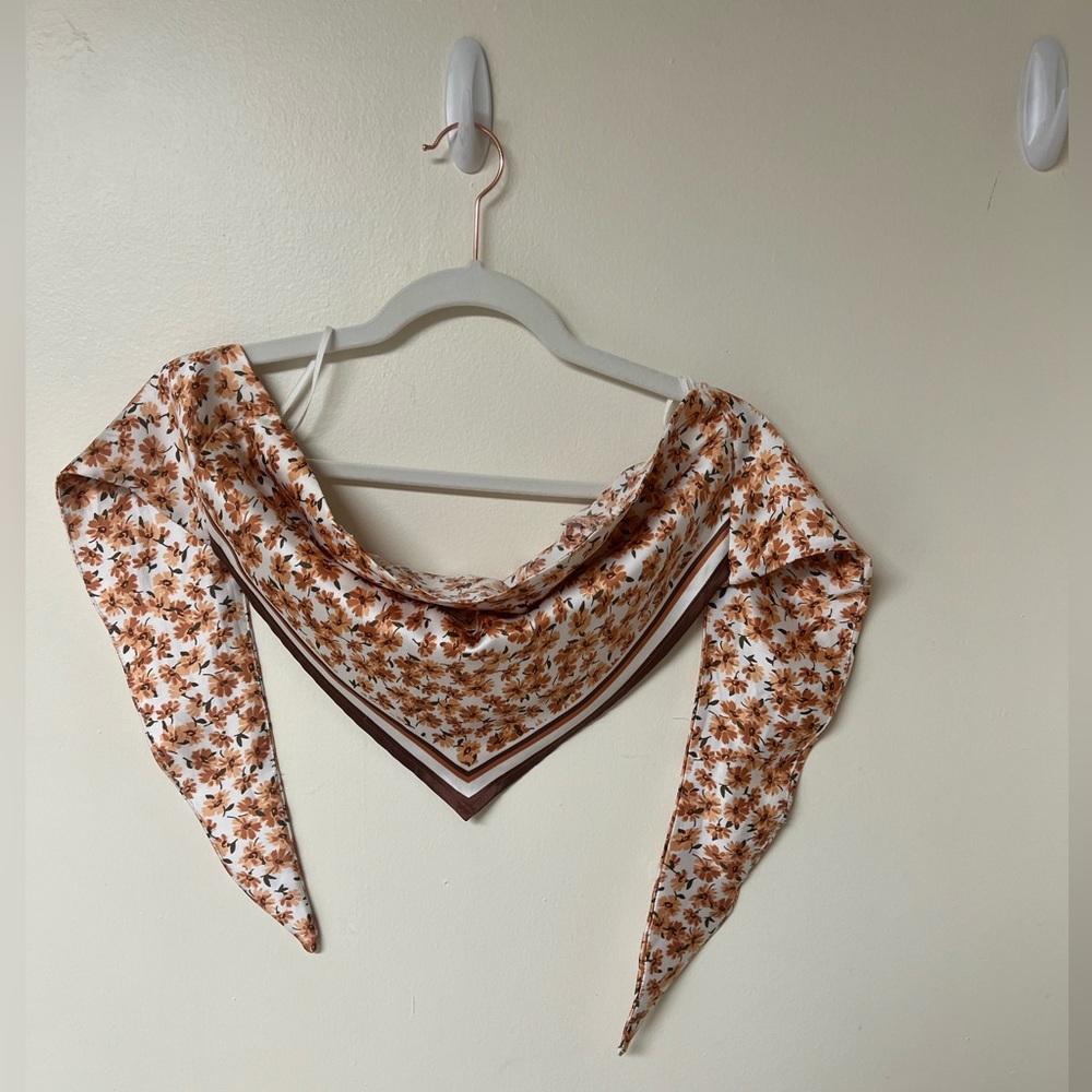Garage Floral Scarf Crop Top